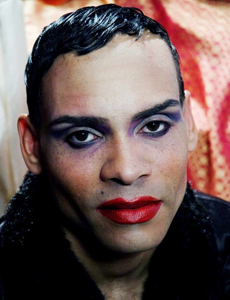 Pola Sieverding: LINK, 2006 , C-Print, Aludibond, Acryl, 163 x 125 cm, © Pola Sieverding, VG Bildkunst