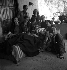 Frida Kahlo mit Freunden, Coyoacán, Mexiko