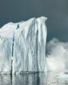Olaf Otto Becker: Calving Iceberg, aus der Serie Ilulissat – Sculptures of Change, k.A. © Olaf Otto Becker